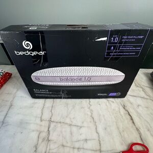 Bedgear Balance Performance Pillow Size 1.0 Moisture Wicking Bed Pillow NEW